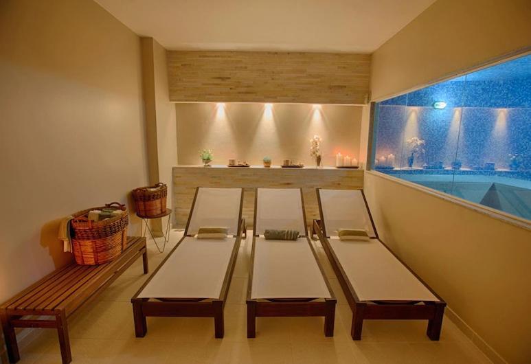 Hotel Fusion Estacionamento Gratis G11 *